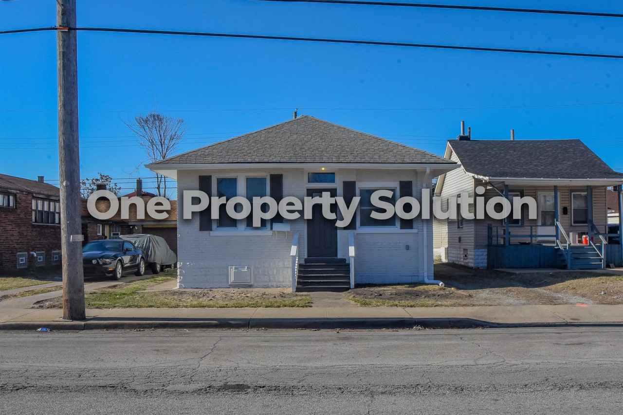 1344 Michigan St #1 - Photo 2 of 26