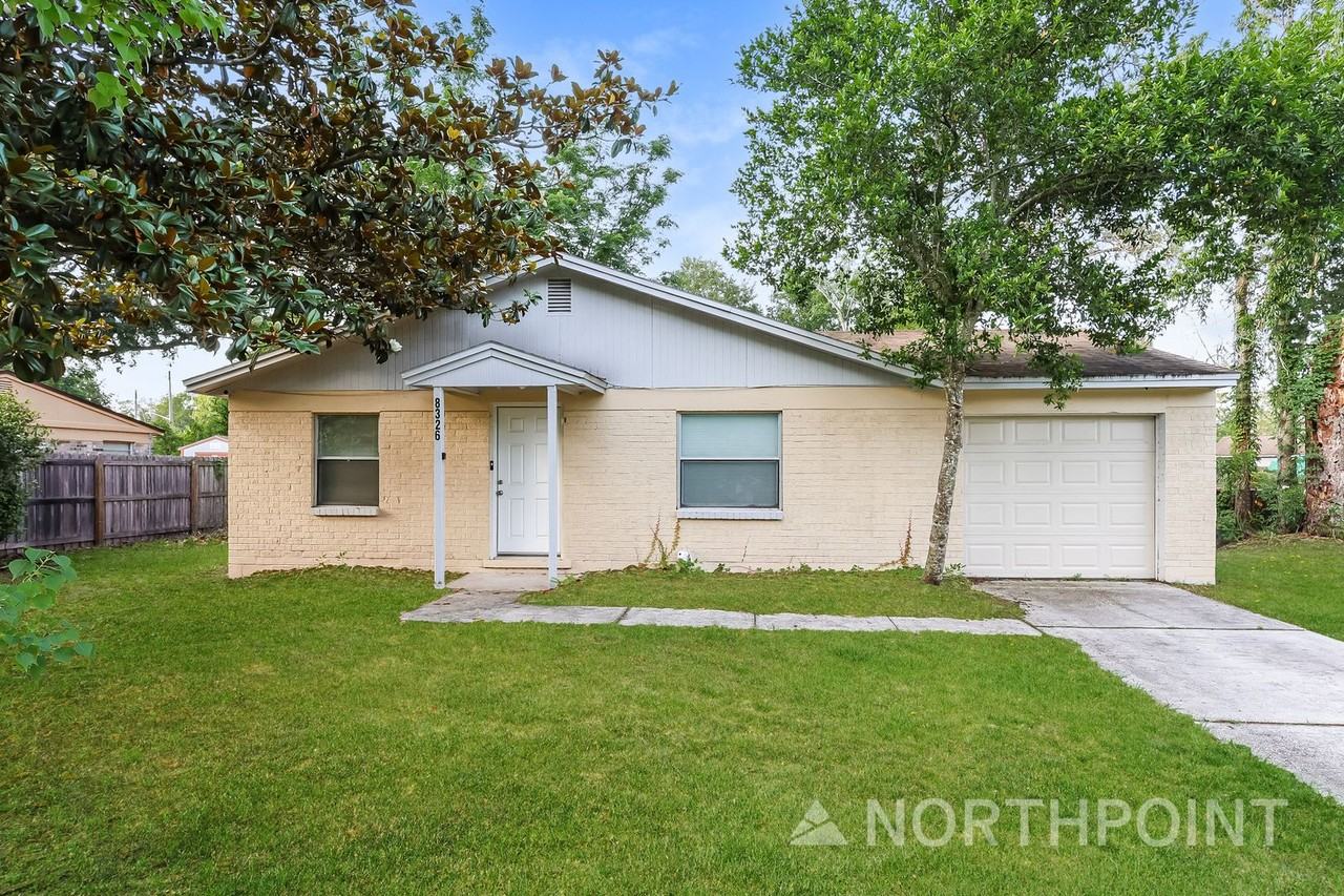 8326 Walden Rd E