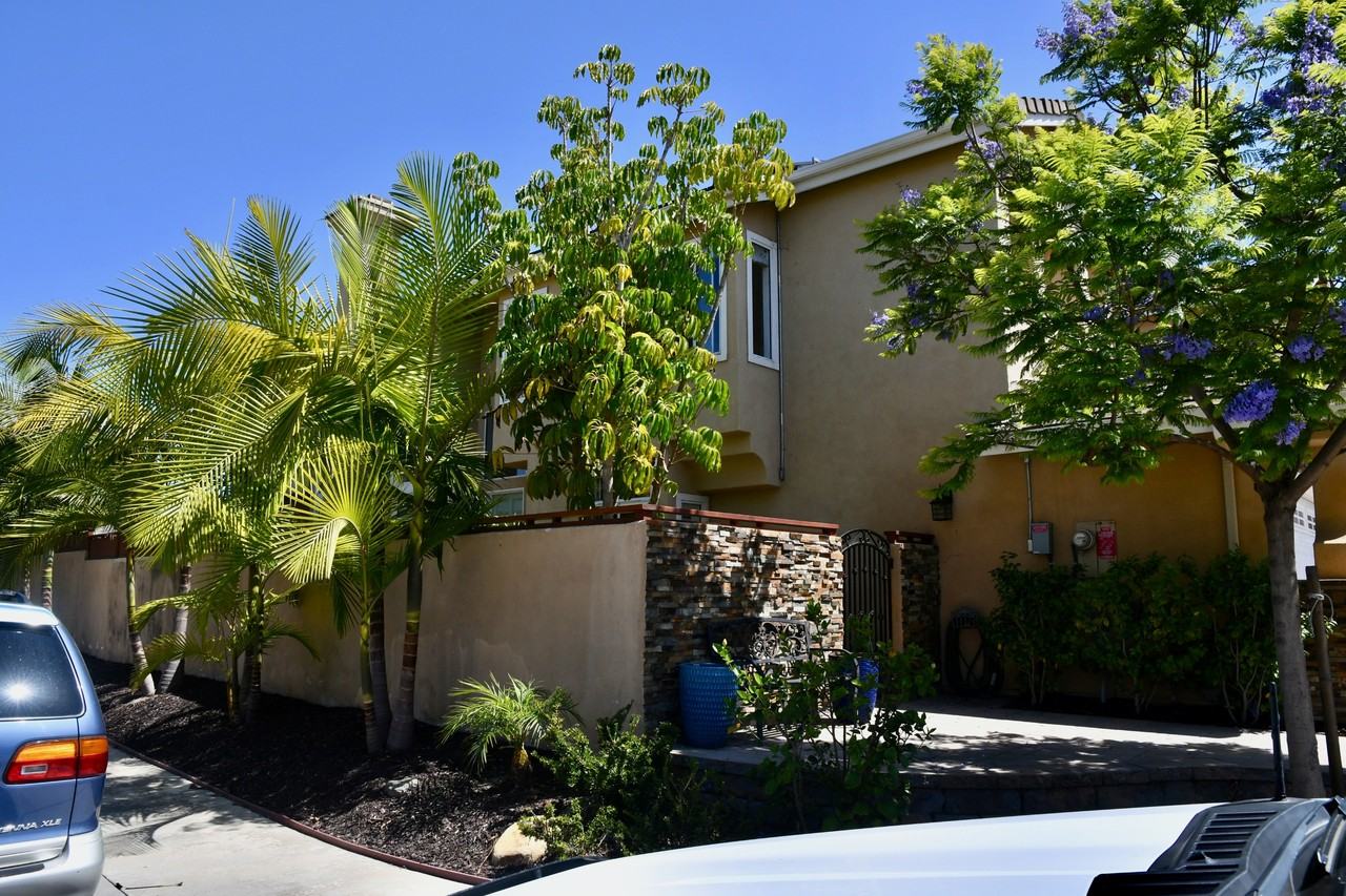 4697 Da Vinci St #1 - Photo 4 of 50