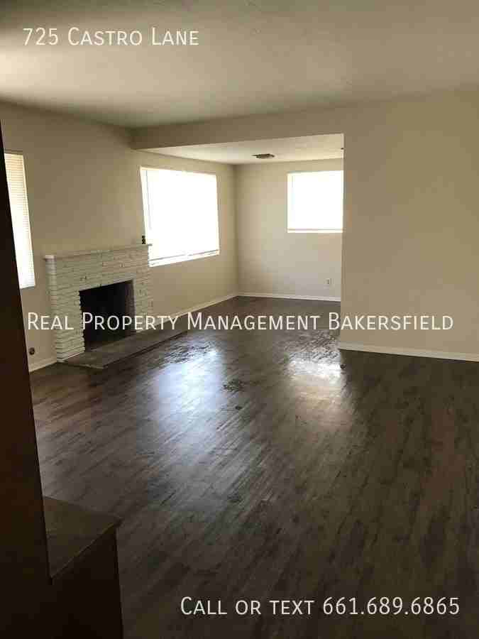 725 Castro Ln - Photo 2 of 6
