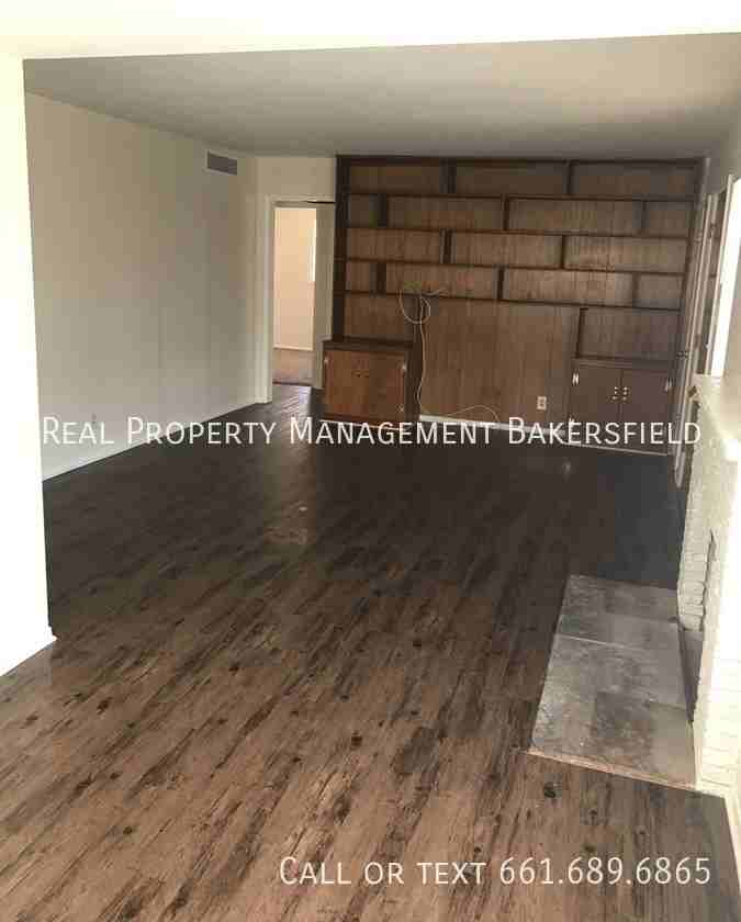 725 Castro Ln - Photo 3 of 6