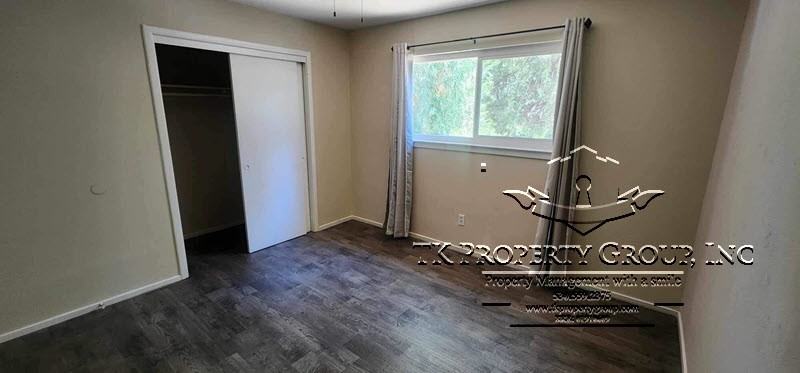 539 Jenkins St #2 - Photo 5 of 9