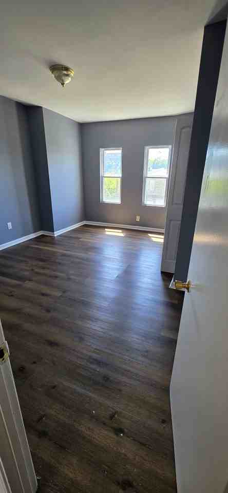 1004 Appleton St - Photo 6 of 14