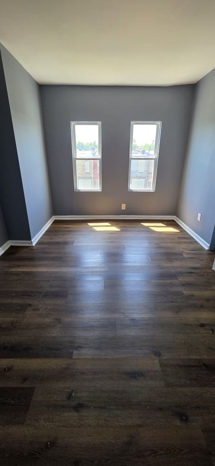 1004 Appleton St - Photo 7 of 14