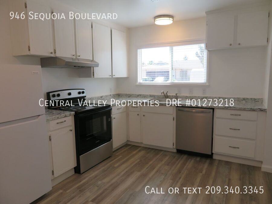 946 Sequoia Blvd - Photo 6 of 20