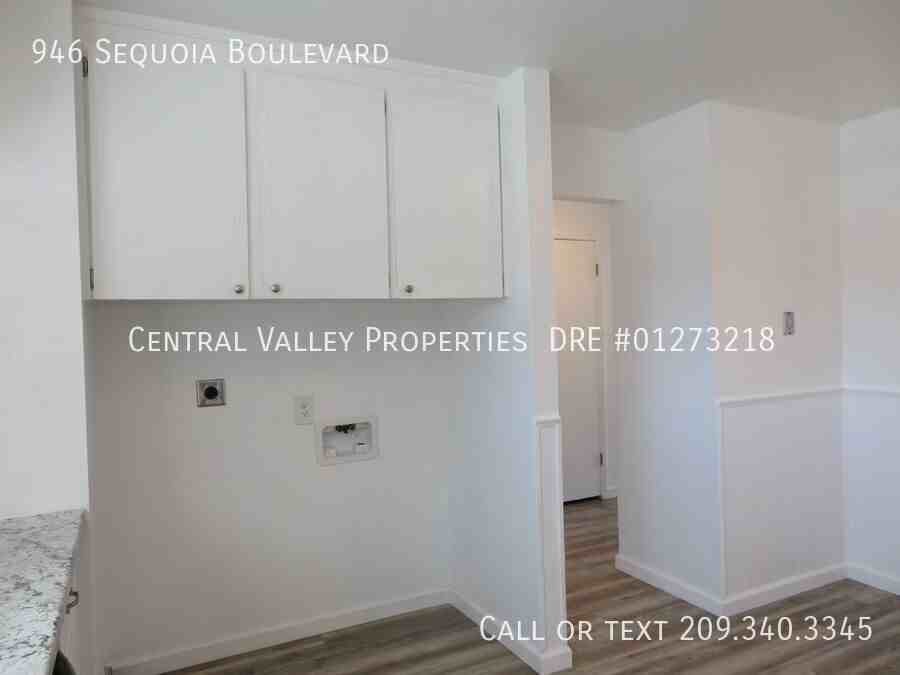 946 Sequoia Blvd - Photo 7 of 20