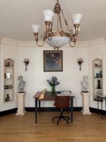 featured image of 2550 N Lake Dr