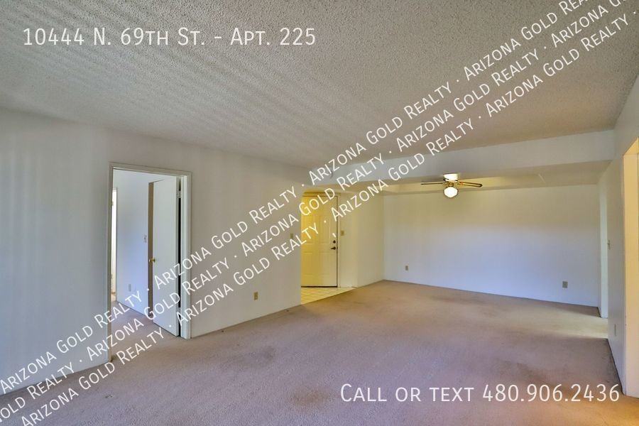 10444 N 69th St #225 - Photo 5 of 16