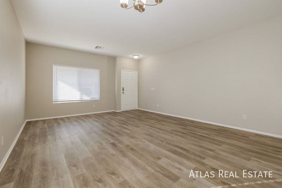 3810 E Waterman St - Photo 6 of 19