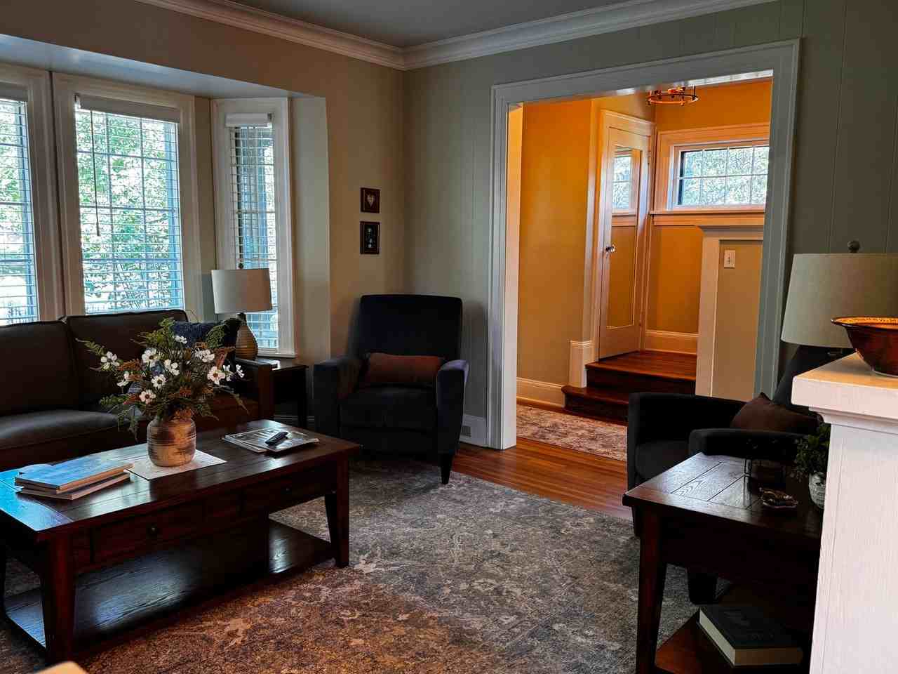 4424 Gilliat St - Photo 7 of 47