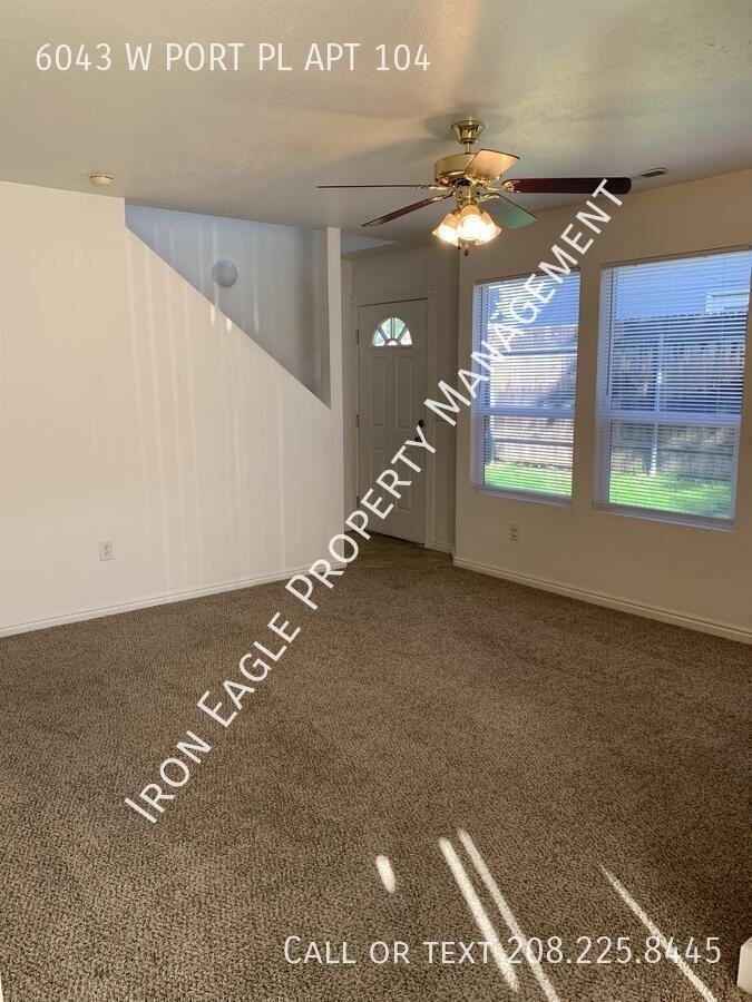 6043 W Port Ln Apt 104 - Photo 2 of 8