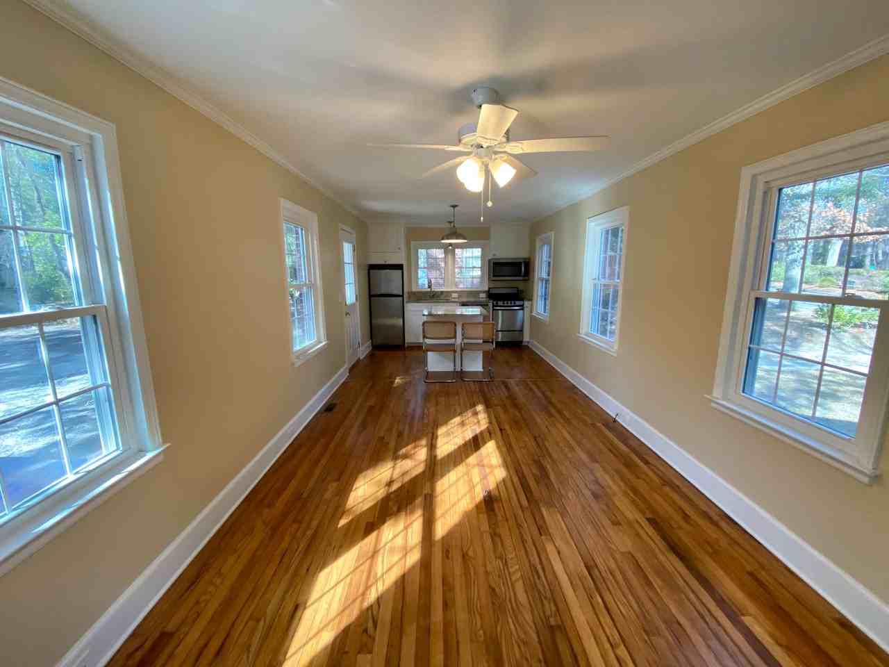 3848 Wilmot Ave - Photo 3 of 10
