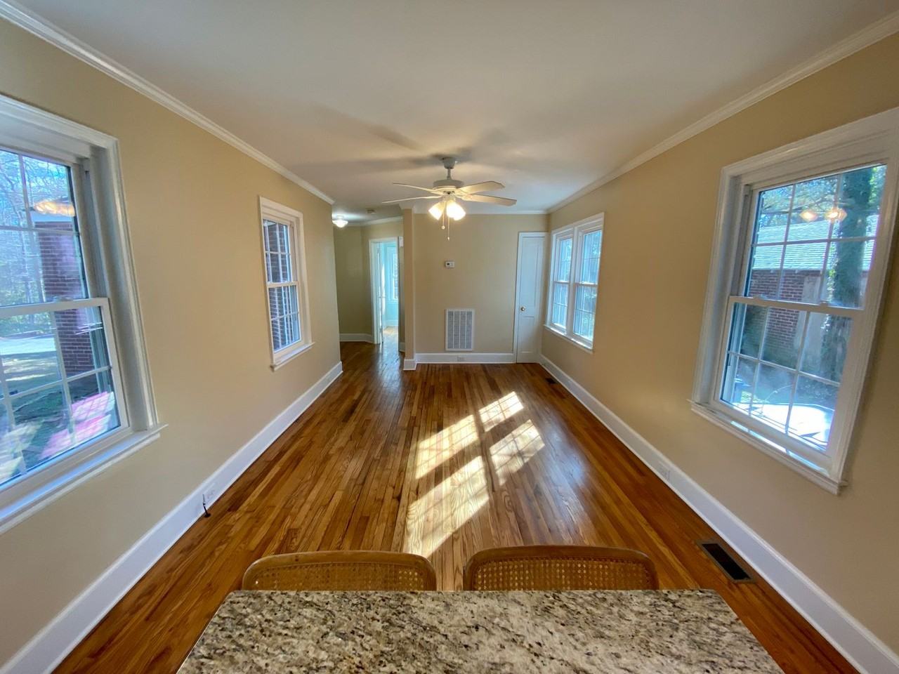 3848 Wilmot Ave - Photo 6 of 10