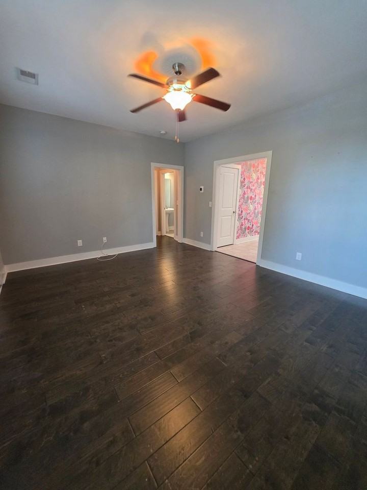 127 Rosewood Hills Dr - Photo 3 of 19