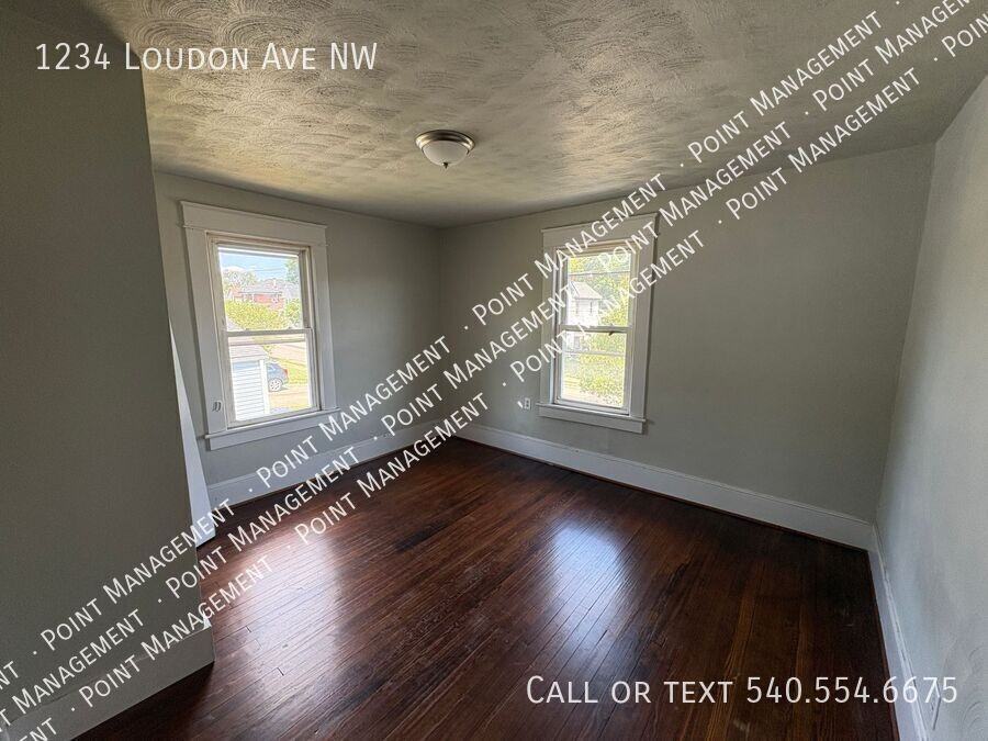 1234 Loudon Ave Nw - Photo 2 of 9