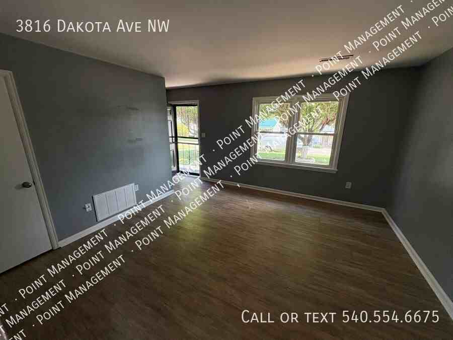 3816 Dakota Ave Nw - Photo 2 of 8