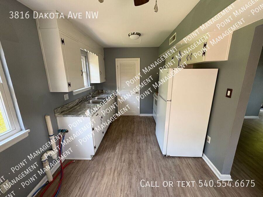 3816 Dakota Ave Nw - Photo 4 of 8