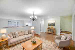 featured image of 1427 Mclean Mews Ct