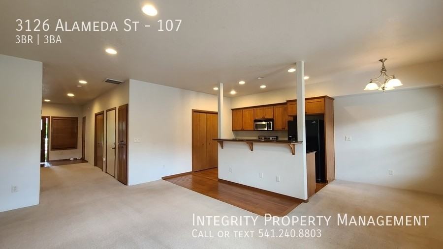 3126 Alameda St #107 - Photo 3 of 20