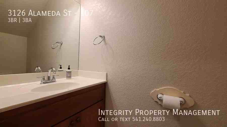 3126 Alameda St #107 - Photo 6 of 20