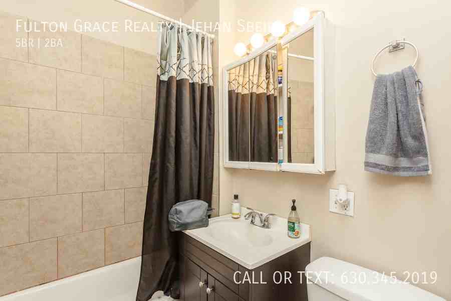 2128 N Sheffield Ave #1F - Photo 5 of 19
