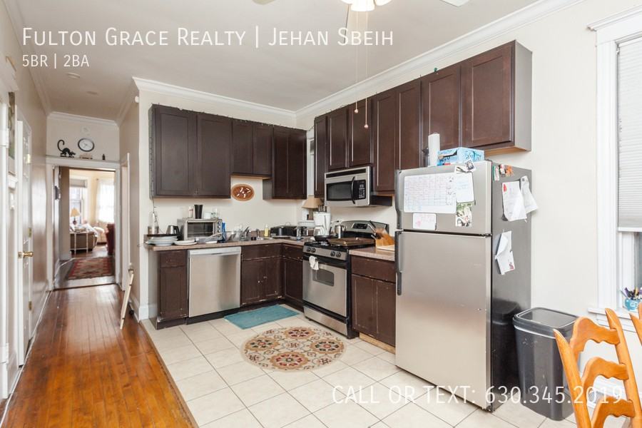 2128 N Sheffield Ave #1F - Photo 7 of 19