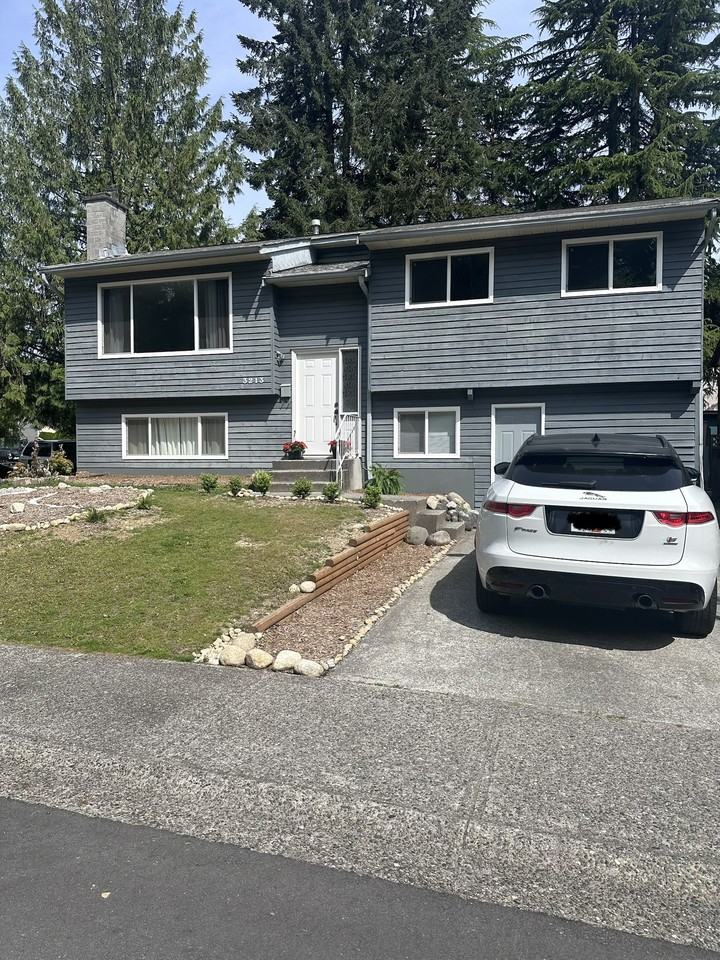 3213 Salt Spring Avenue - Photo 4 of 26
