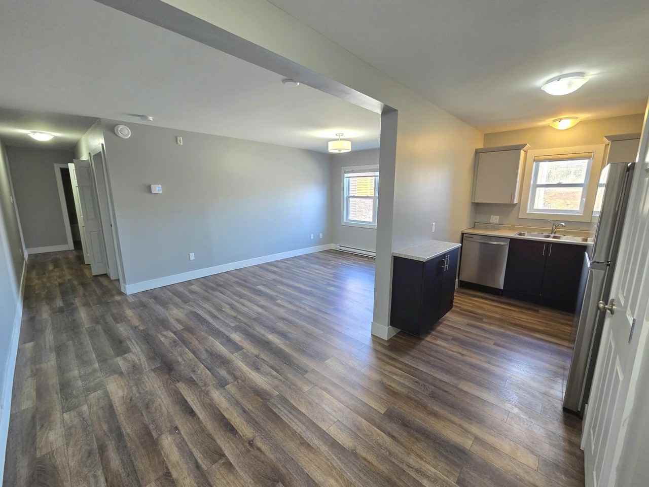 30 Parks St #10 - Photo 2 of 12