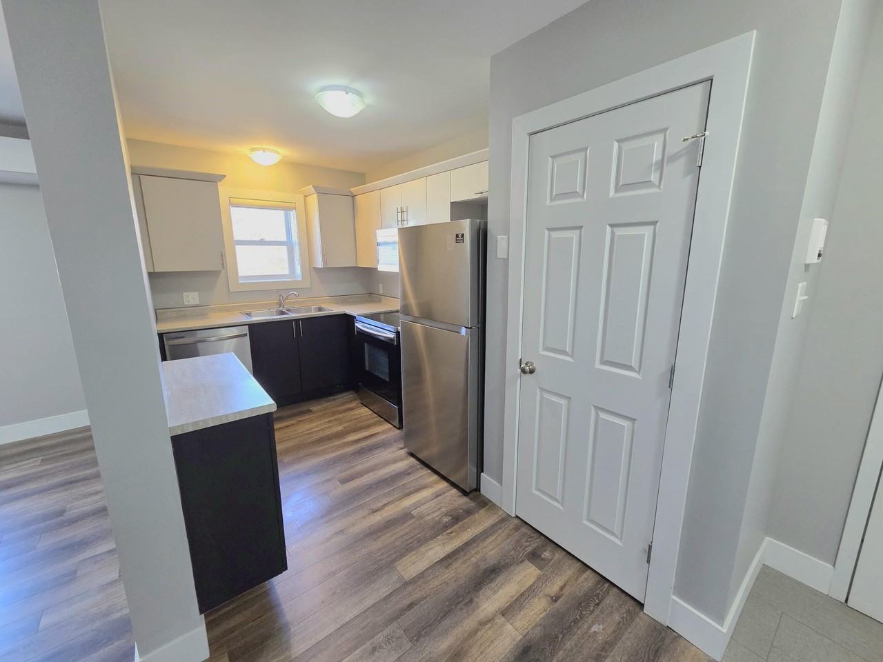 30 Parks St #10 - Photo 3 of 12