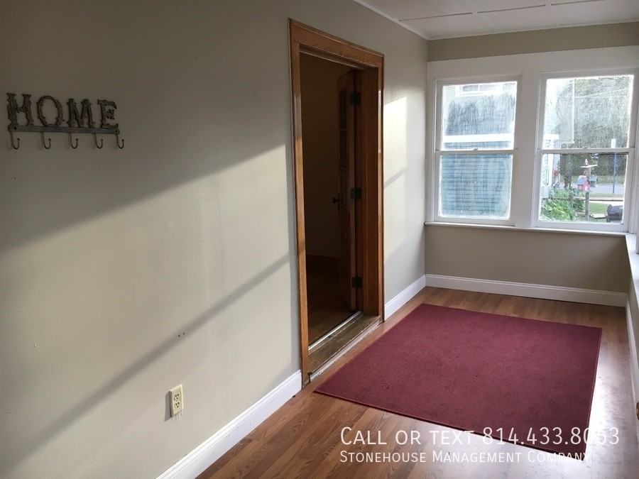 1302 W 25th St - Photo 2 of 34