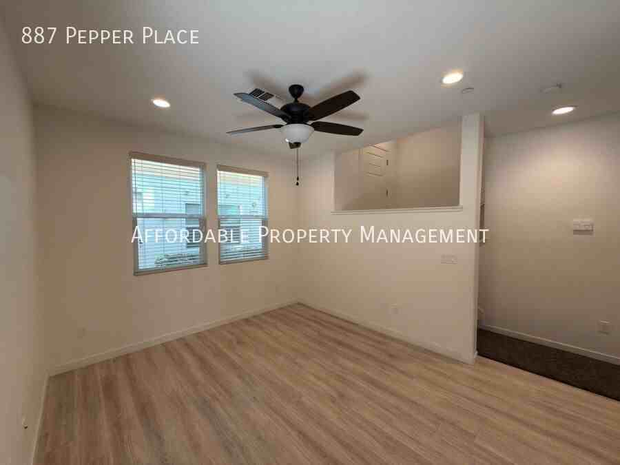 887 Pepper Pl - Photo 2 of 20