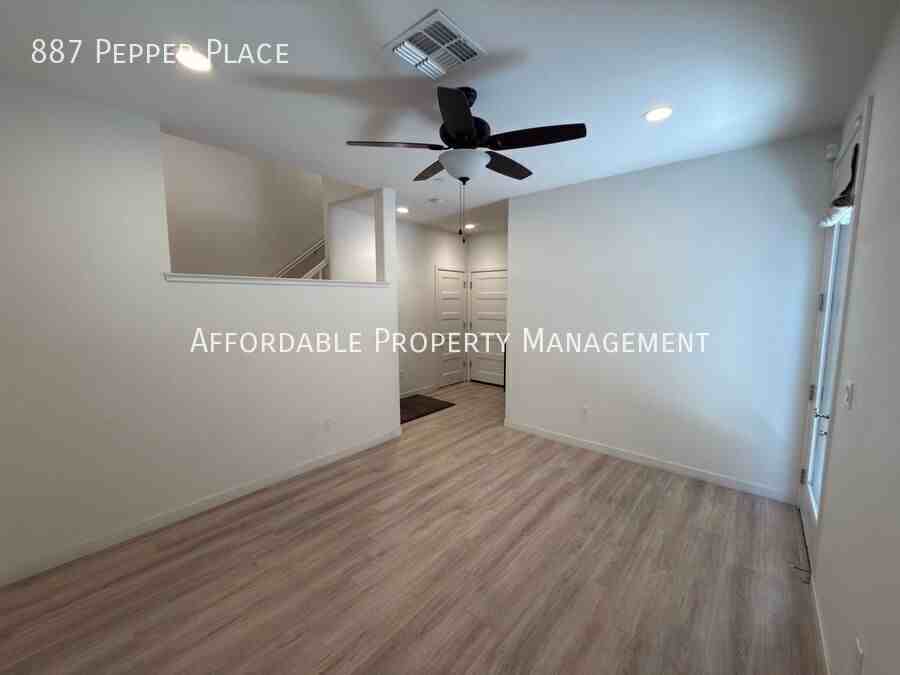 887 Pepper Pl - Photo 3 of 20