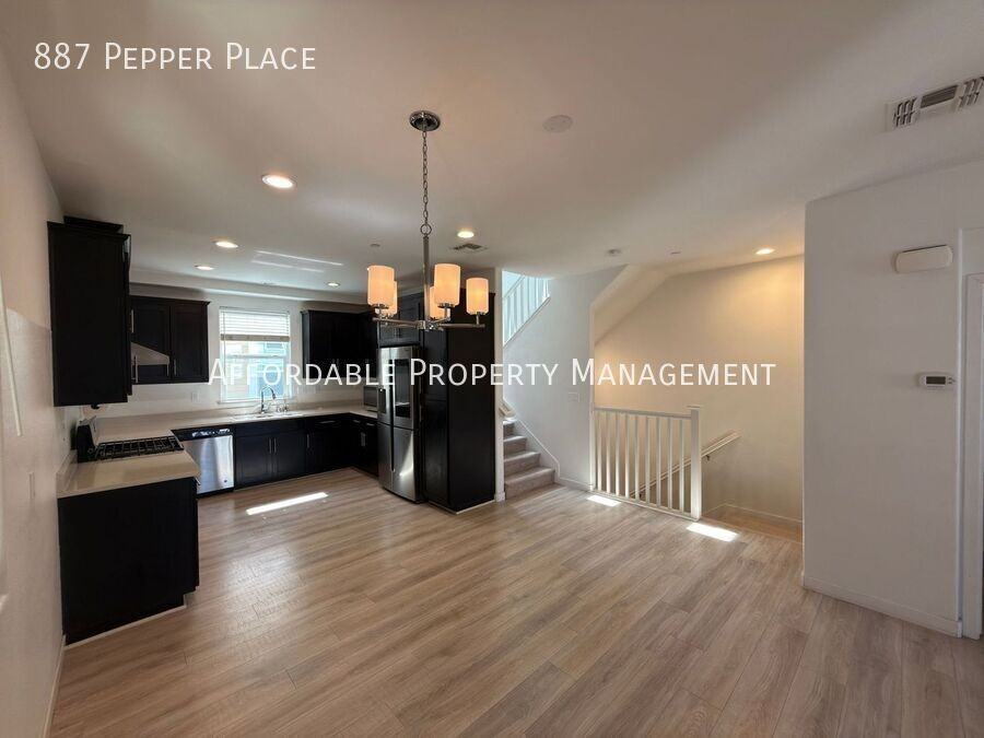 887 Pepper Pl - Photo 7 of 20