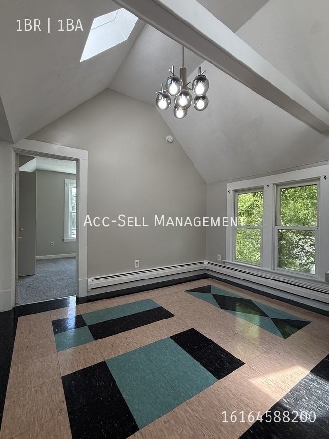 104 Diamond Ave Se #2 - Photo 4 of 7