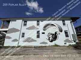 featured image of 209 Poplar St #2