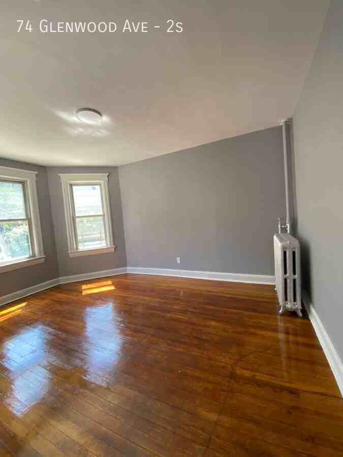 74 Glenwood Ave #2S - Photo 2 of 9