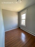 featured image of 12 Riverview Pl #3R