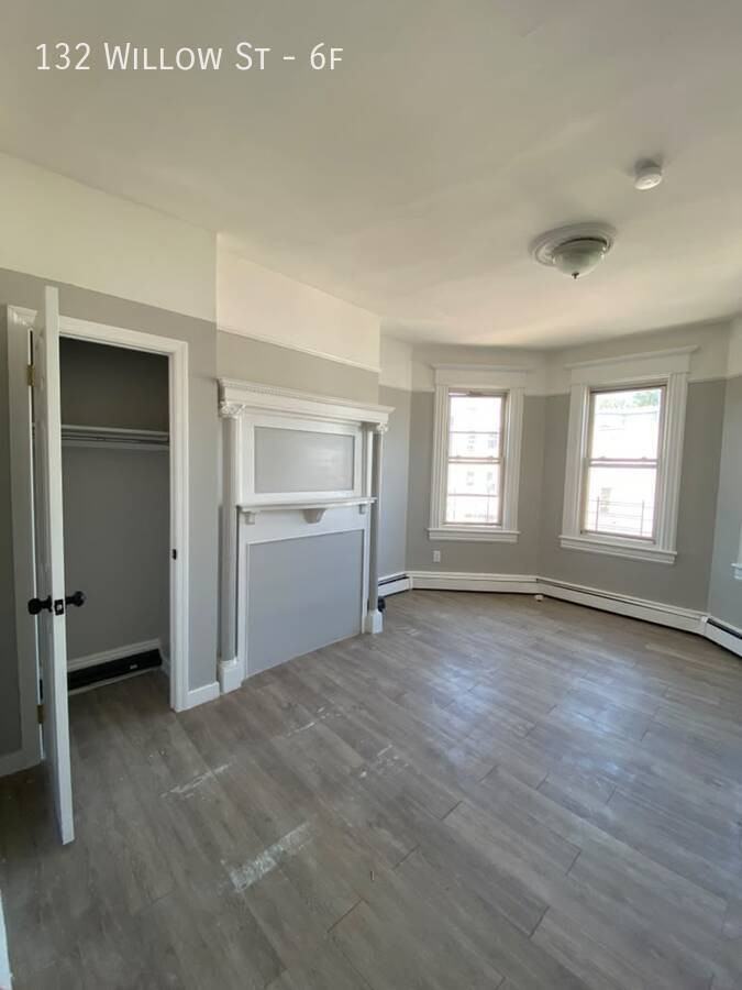 132 Willow St #6F - Photo 6 of 14