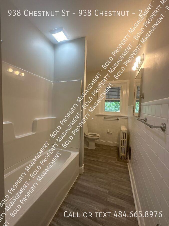 938 Chestnut St - 938 Chestnut #2 - Photo 3 of 12