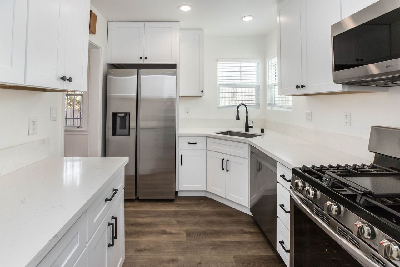 740 Flower Ave #742 - Photo 7 of 22