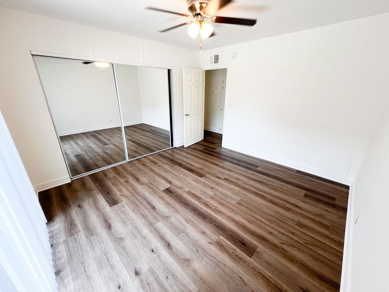 Corteen Apartments - Photo 4 of 31