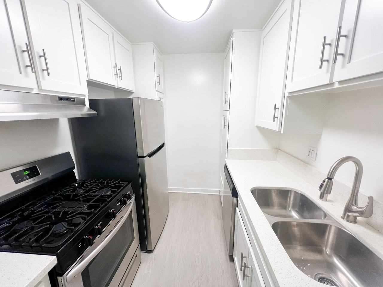 Woodman Apartments - Photo 6 of 16