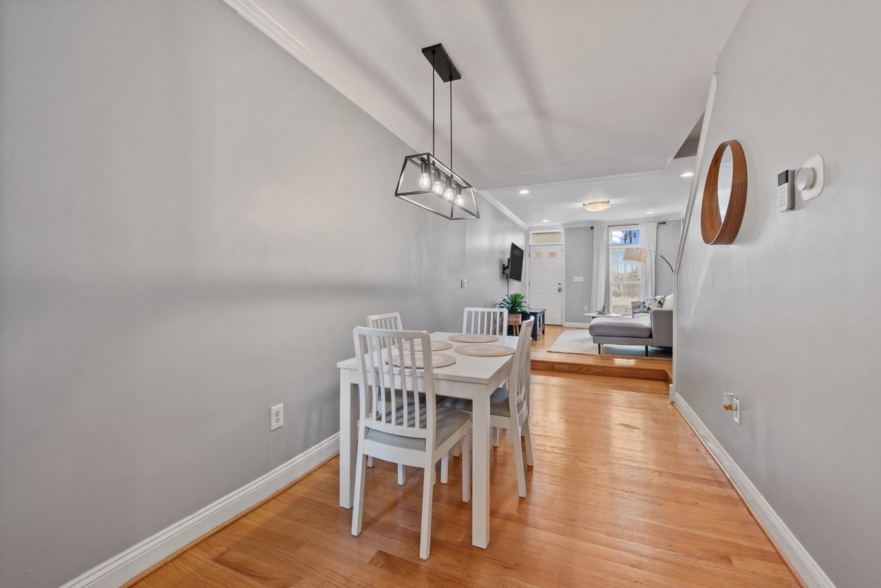 8 E Randall St - Photo 6 of 24