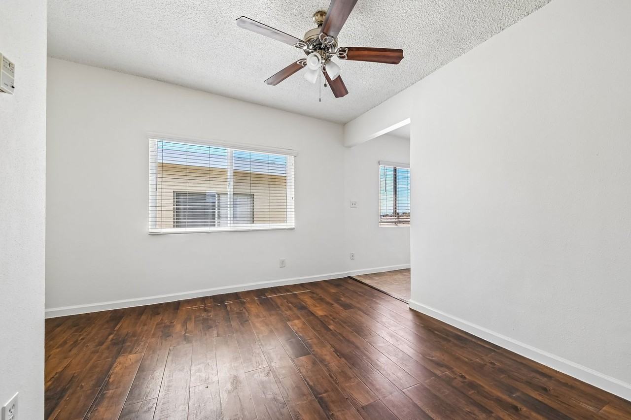 1731 W 120th St #08 - Photo 5 of 17