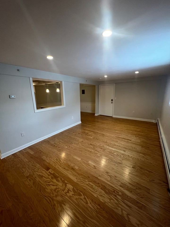 21 Clarks Rd #102 - Photo 4 of 11