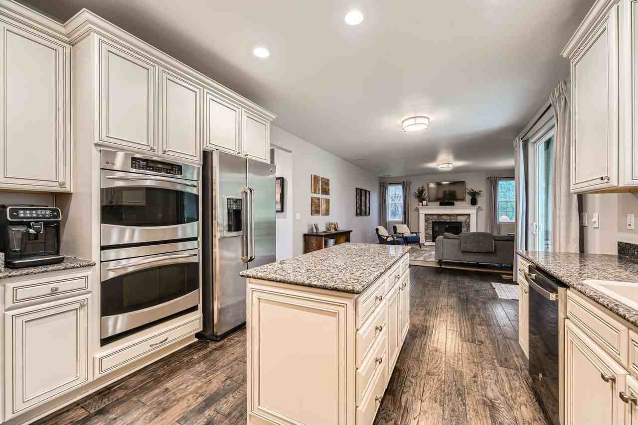 10463 Meadowleaf Way - Photo 5 of 28