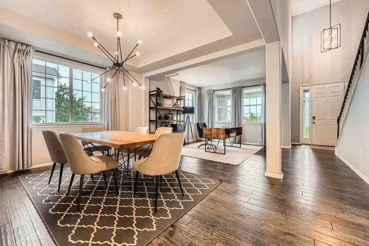 10463 Meadowleaf Way - Photo 7 of 28