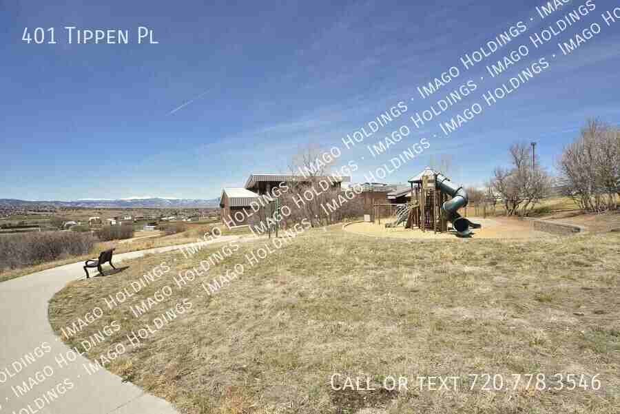 401 Tippen Pl - Photo 4 of 50