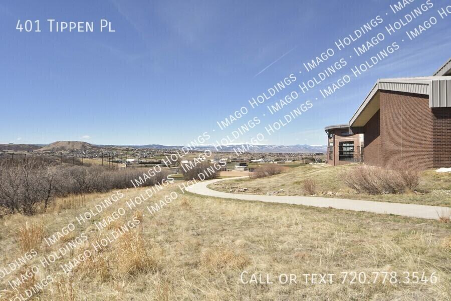 401 Tippen Pl - Photo 7 of 50