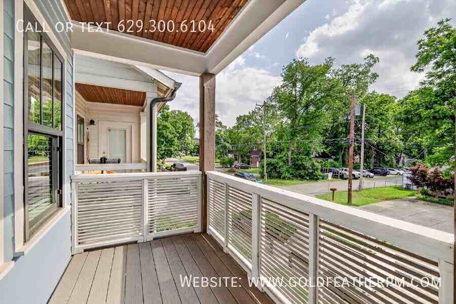 330 54th Ave N - Photo 2 of 40